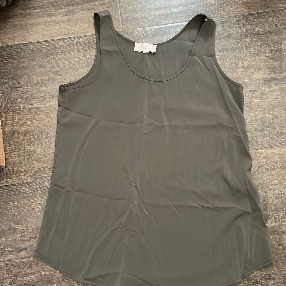 Pink Republic tank